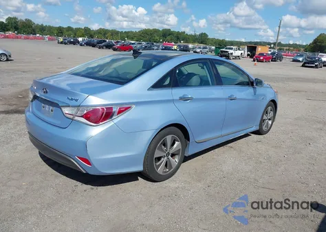 2011 Hyundai Sonata Hybrid Hybrid from USA, damaged, VIN KMHEC4A4XBA018357